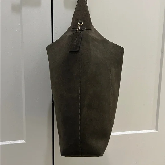 Coach (NWT) Brooklyn Shoulder Bag 39 in Brass/Olive Suede - Picture 9 of 17